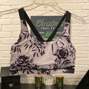 Size (M) SHEIN floral sports bra